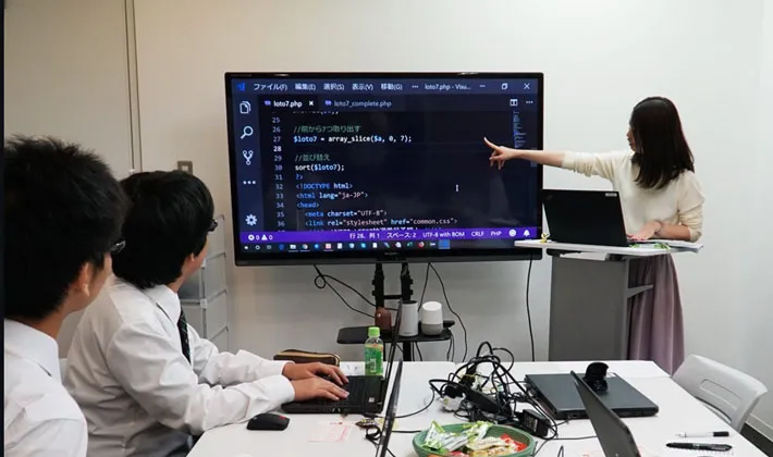 ウィズテクノロジーで働いてる雰囲気